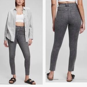 Gap Women’s High Rise Skinny Jeans Size 32